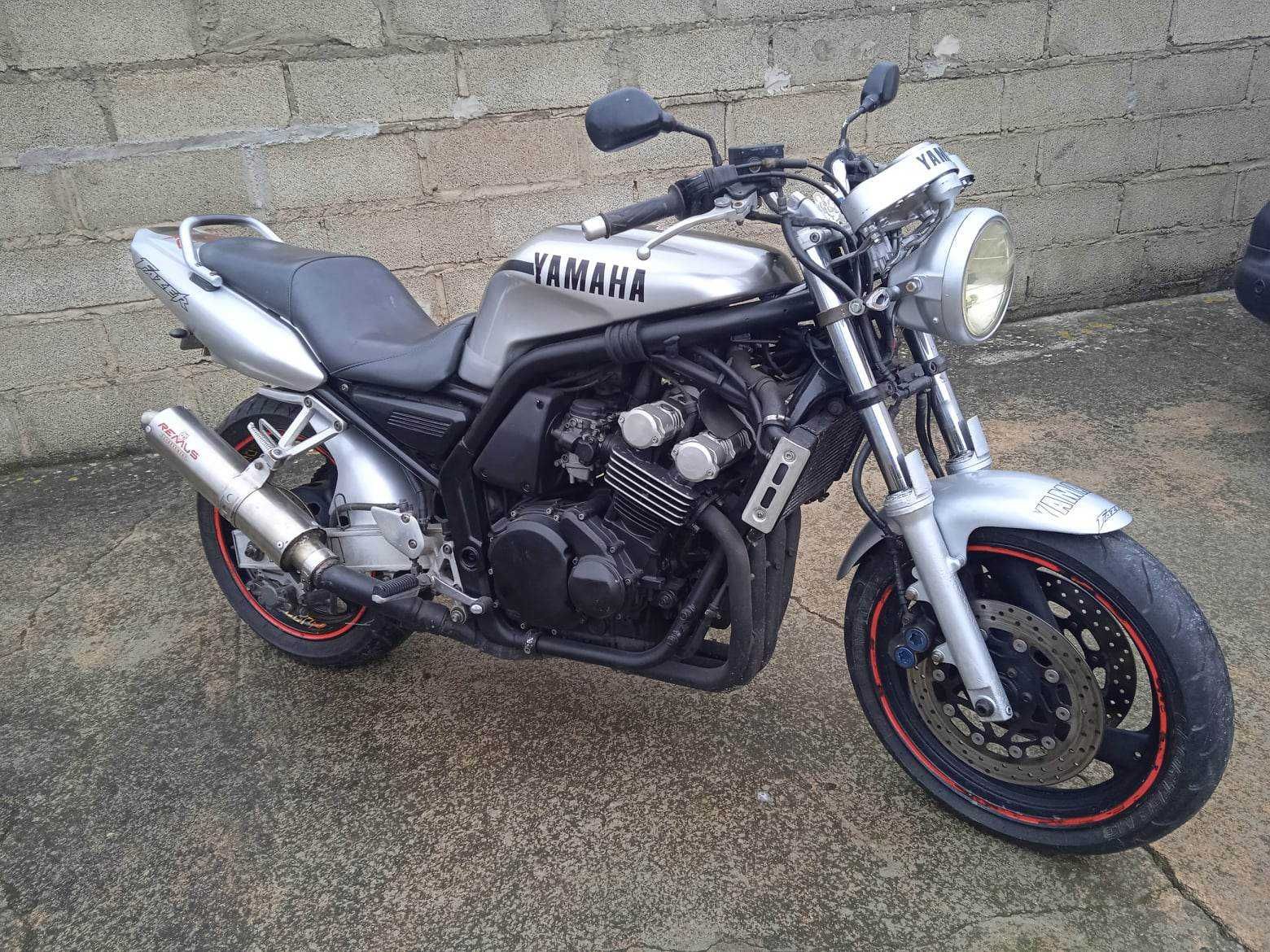 Yamaha Fazer 600