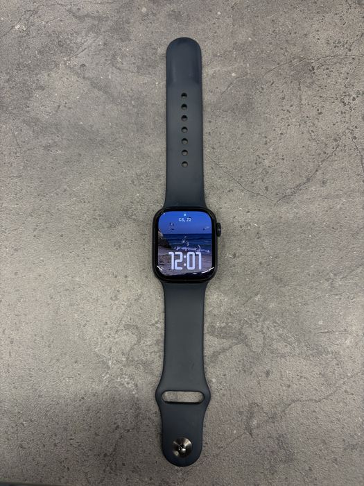 Продам Apple wathe s7 41mm Midniht used