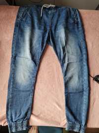 Jeansy męskie typu slim Jogger Cropp 30/32