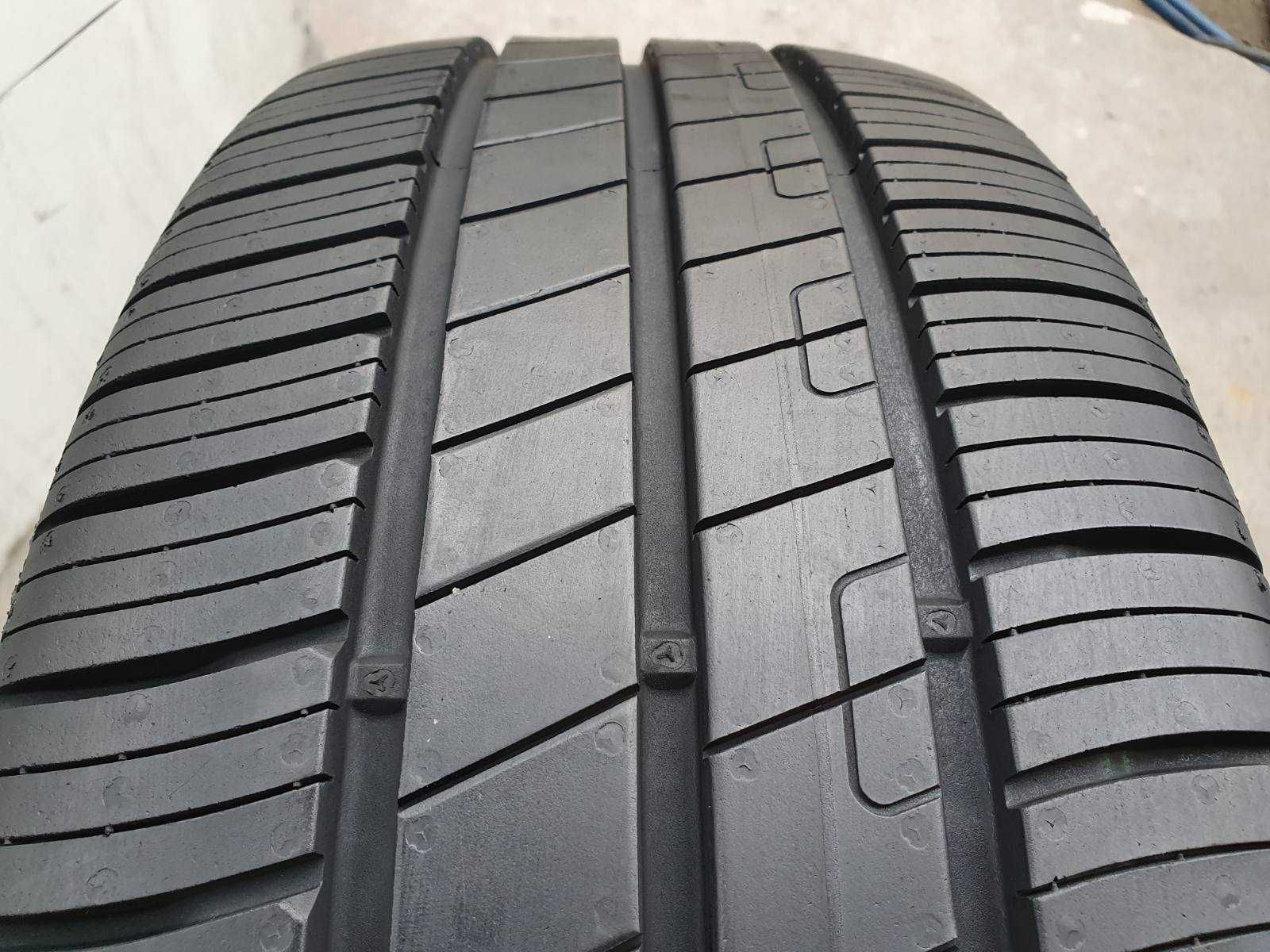 4x Goodyear Efficientgrip Performance   205/55r16  7,2mm