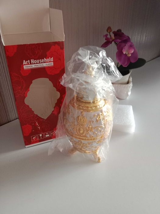 Яскраве приладдя для святкових днів