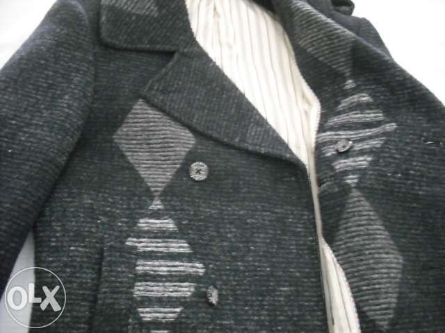 Casaco quentinho marca Desigual