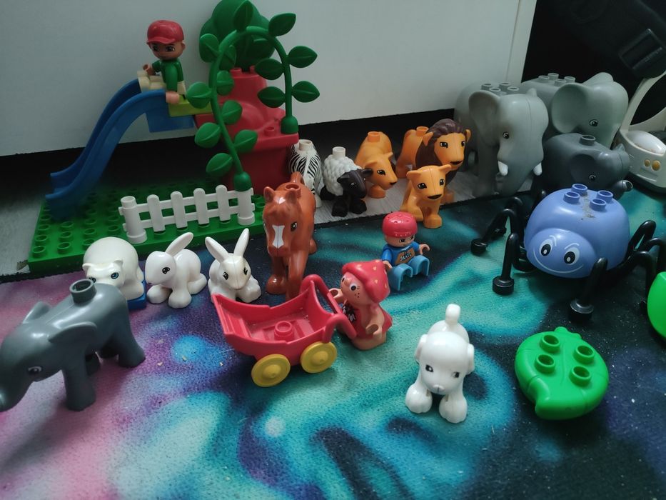 Ogromny zestaw klocków LEGO Duplo  z drewniana skrzynia