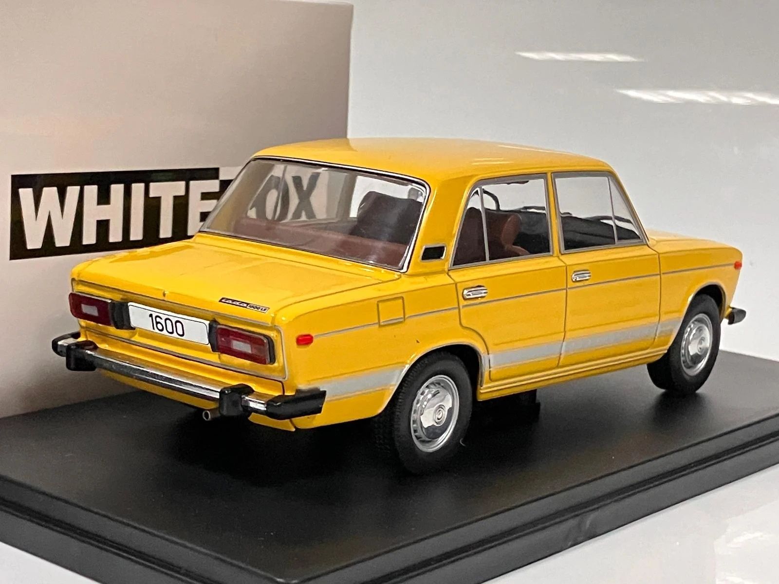 ВАЗ-2106 LADA (1976) желтая(1 :24)-WHITEBOX