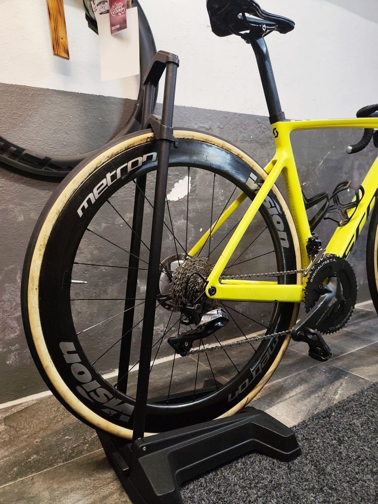 - Scott Addict RC