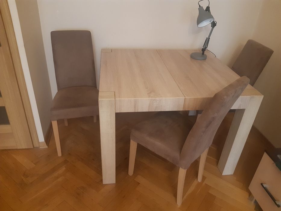 Stół rozkładany BRW 100x110 z krzesłami