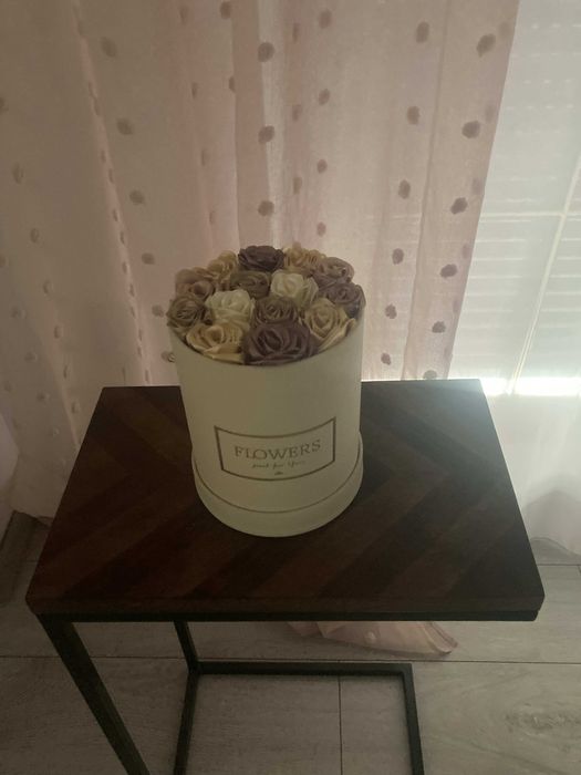 Flower box, róże, prezent