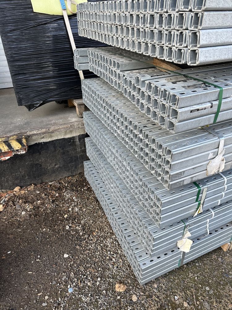 Ceownik Ocynkowany 41x41 gr 2,5 mm 3 m