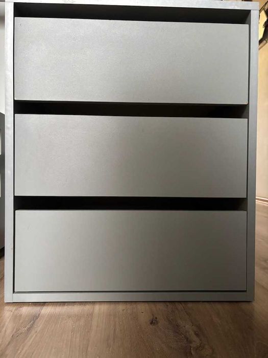 Solidna, szafka nocna 50x47x60 cm, kolor szary, stan bardzo dobry !!!