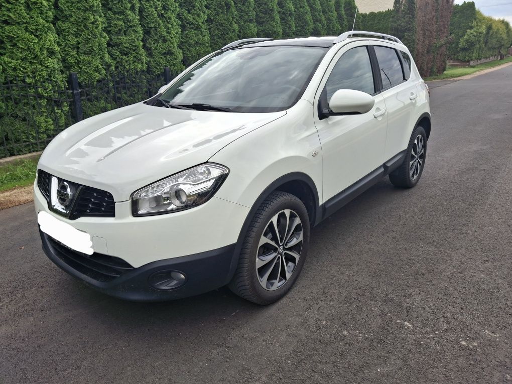 Nissan Qashqai benzyna