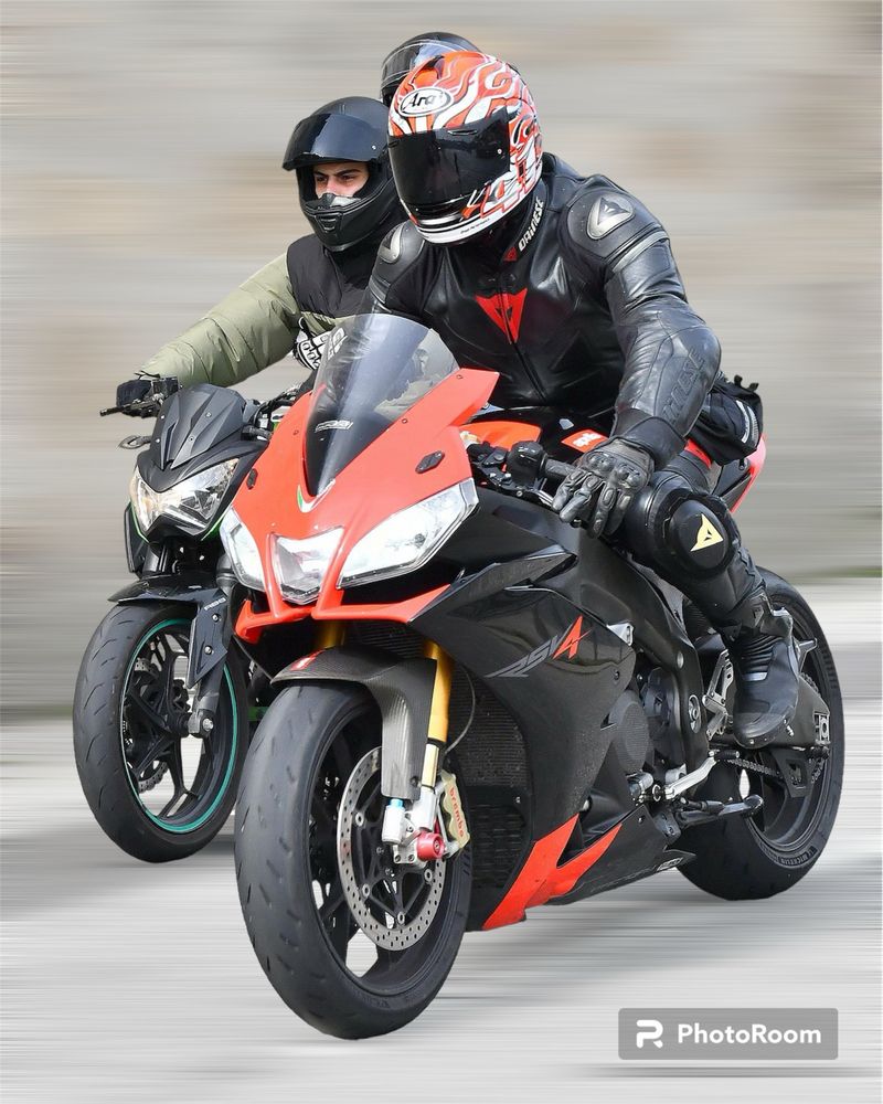 Aprilia RSV4 Factory