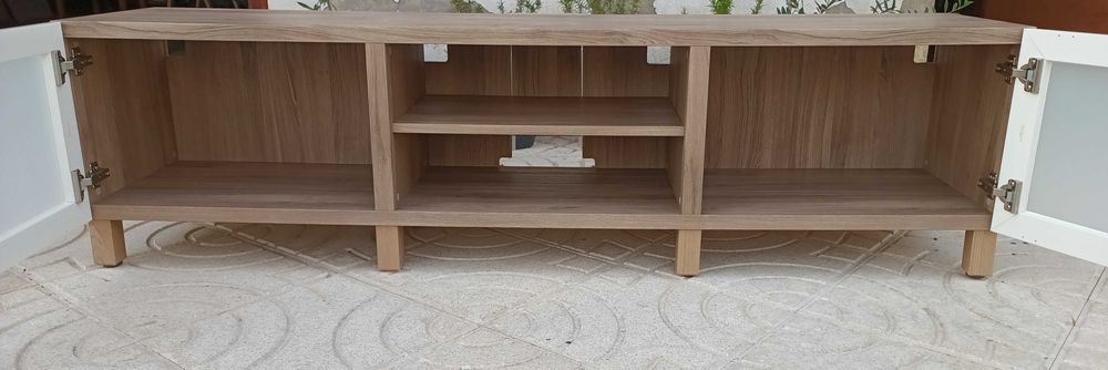 Móvel de tv Ikea (besta)