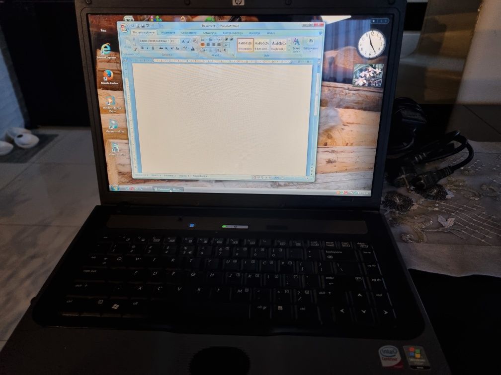 Laptop HP 530 Word Excel z zasilaczem