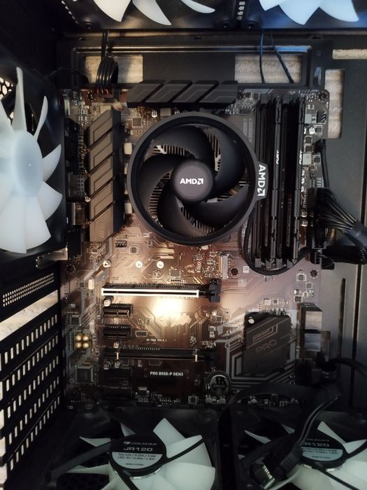 Материнська плата MSI B550 + процесор Ryzen 5 5600