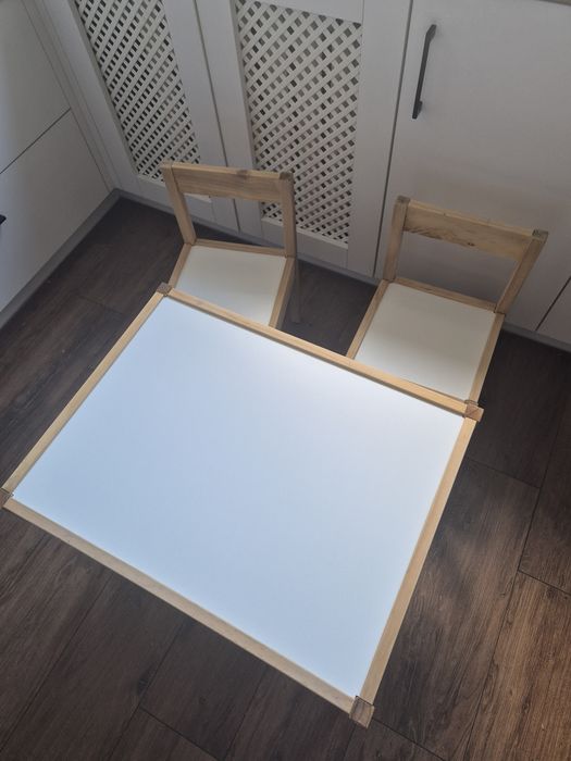 Zestaw ikea latt stolik plus 2 krzesła