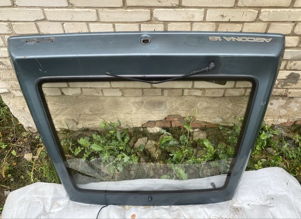 Opel Ascona хетчбек кришка багажника кляпа ляда скло