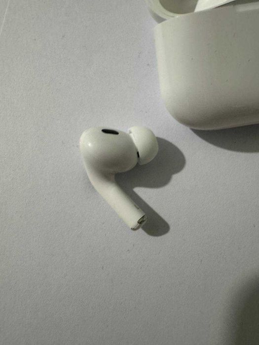 Гарні навушники на кожний день Airpods