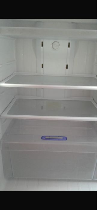 Холодильник Samsung