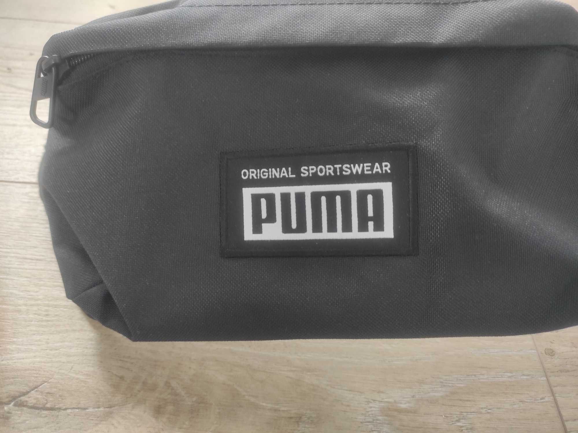 Saszetka sportowa Puma na biodro ,pas ,czarna.