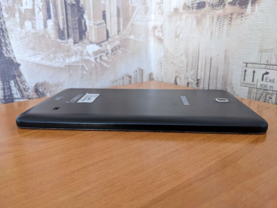 Планшет Samsung Galaxy Tab 4 7.0 3G SM-T231