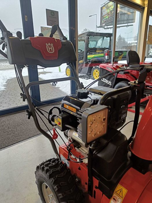 Odśnieżarka spalinowa Husqvarna ST227 Pług Do Śniegu 5 LAT GWARANCJI!