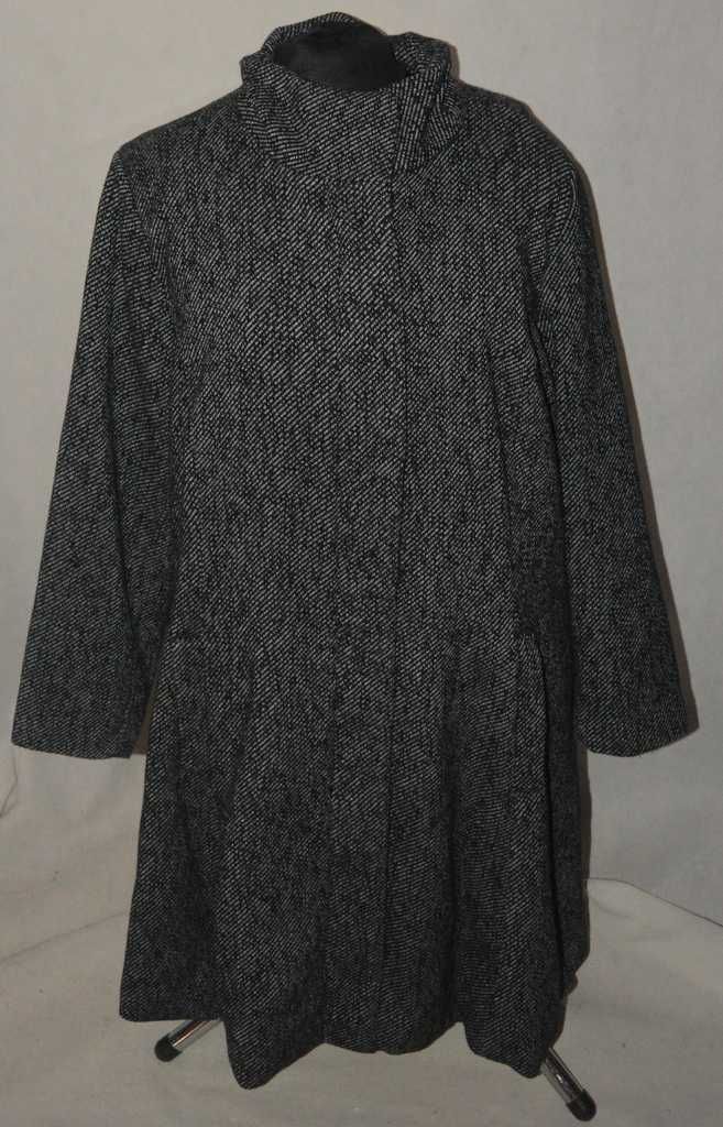 Wiosenno-jesienny płaszcz rozkloszowany Zizzi XL 54/46