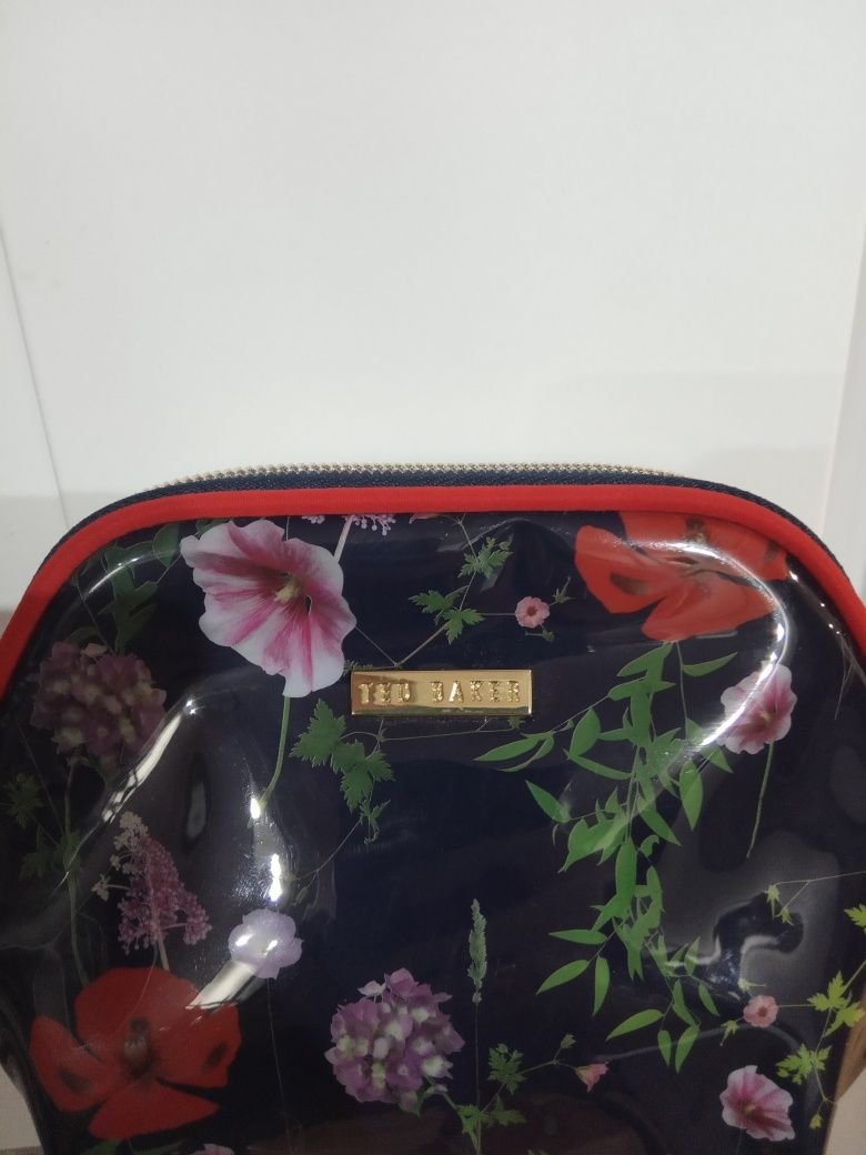 Ted Baker kosmetyczka