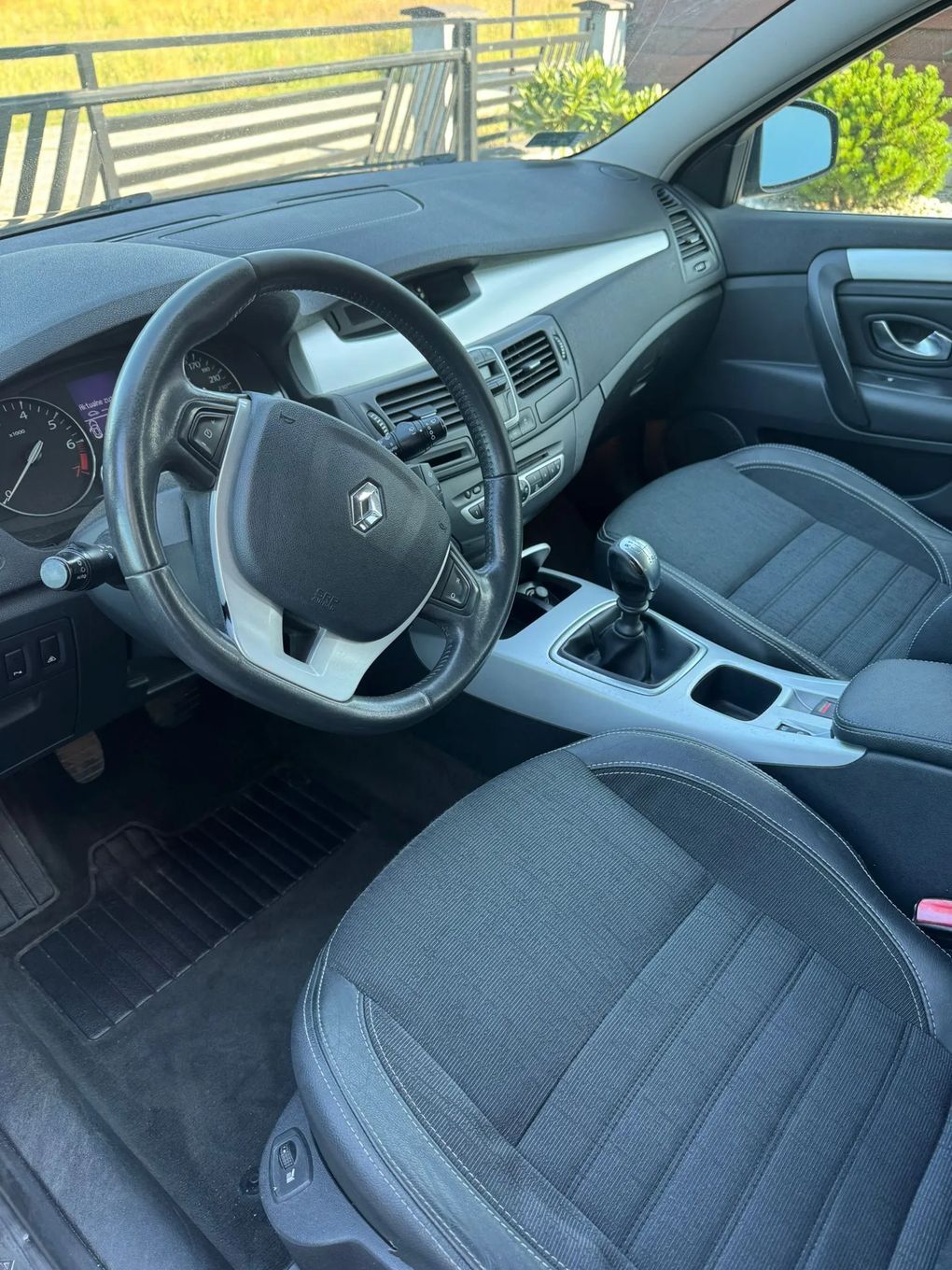 Renault Laguna Renault Laguna 3 2.0 140 km