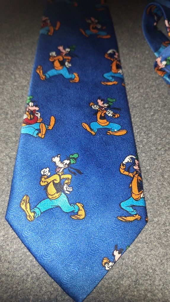 krawat kolekcjonerów Goofy Mickey Unlymited Disney  tie