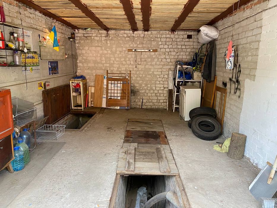 Продается гараж 4000$ +ТОРГ Рогарский Желмасив