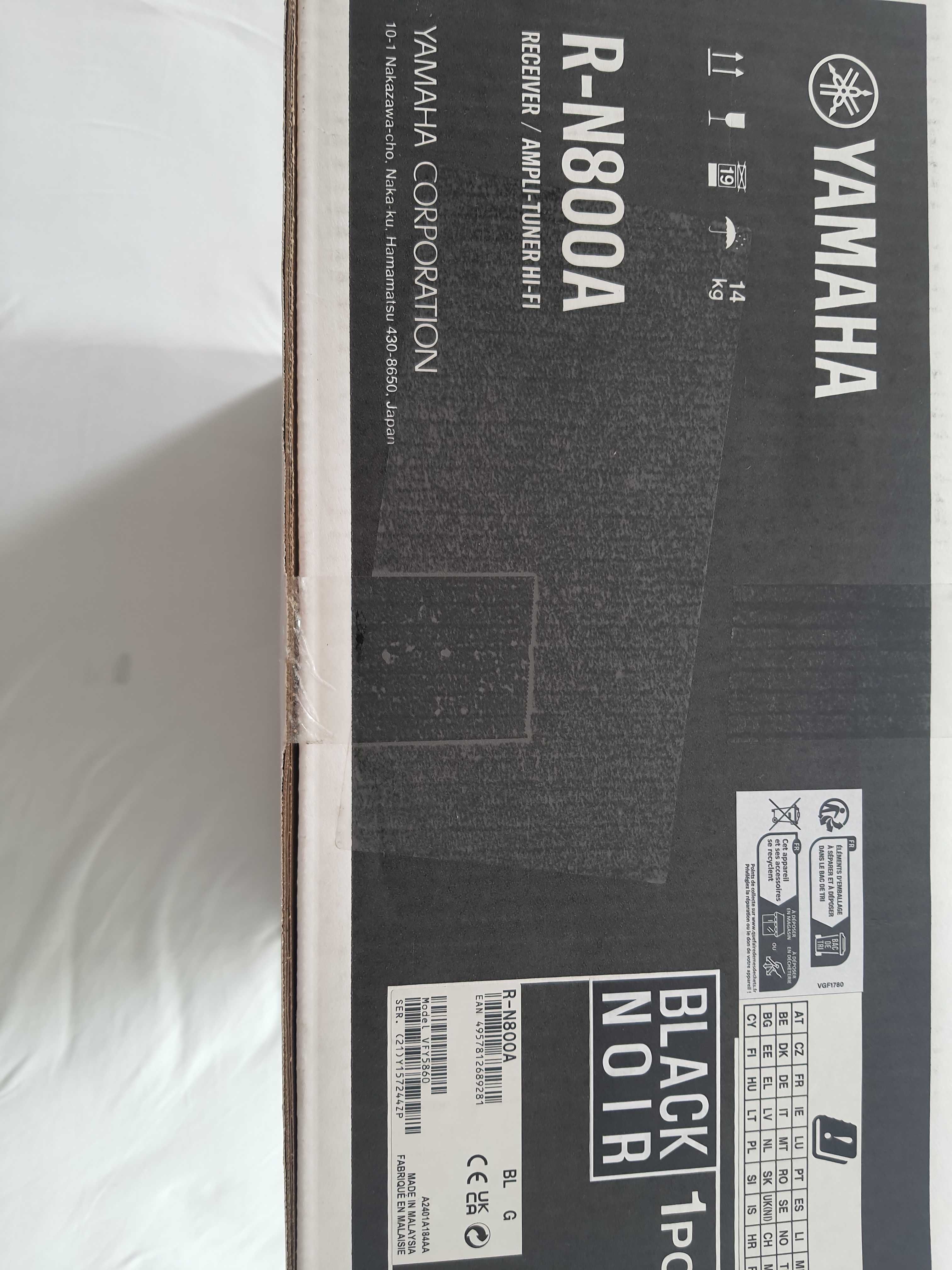 Amplituner Yamaha MusicCast R-N800A Czarny