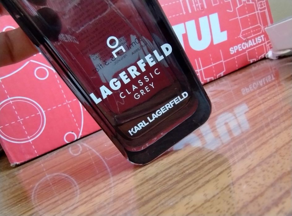 Karl Lagerfeld Classic Grey do testów.