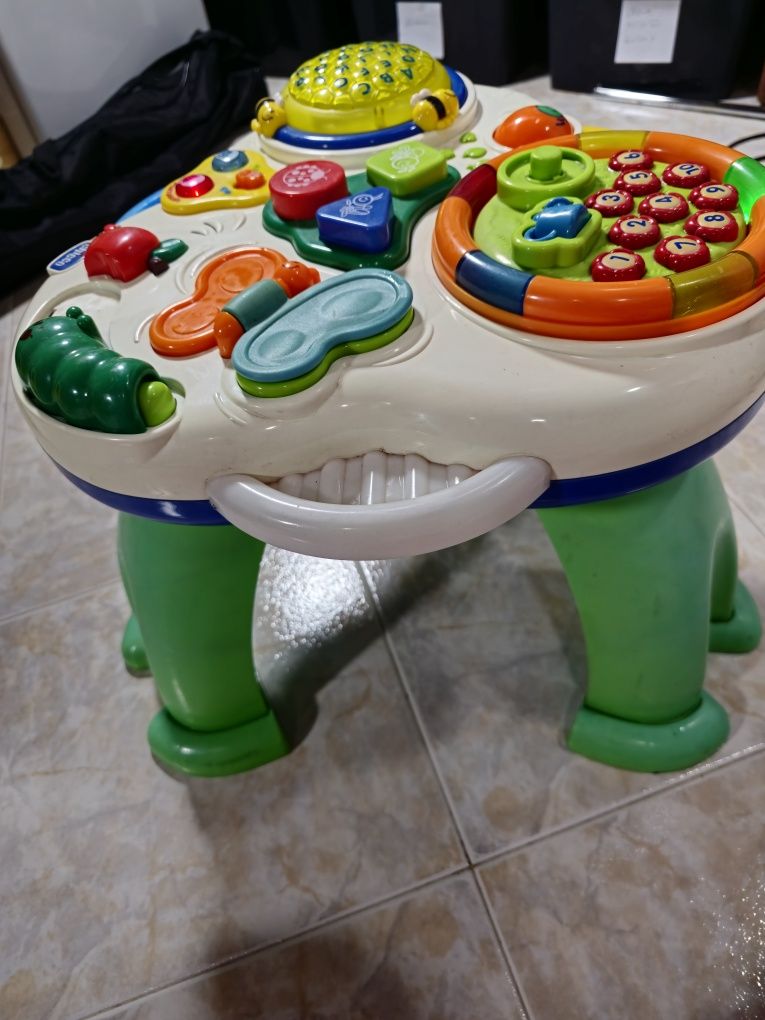 Mesa atividades chicco