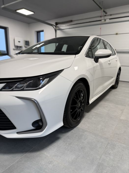 Toyota Corolla 1.6 132 KM 2020rok