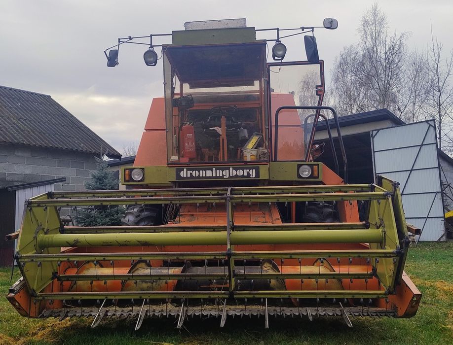 Kombajn zbożowy Dronningborg D4000S