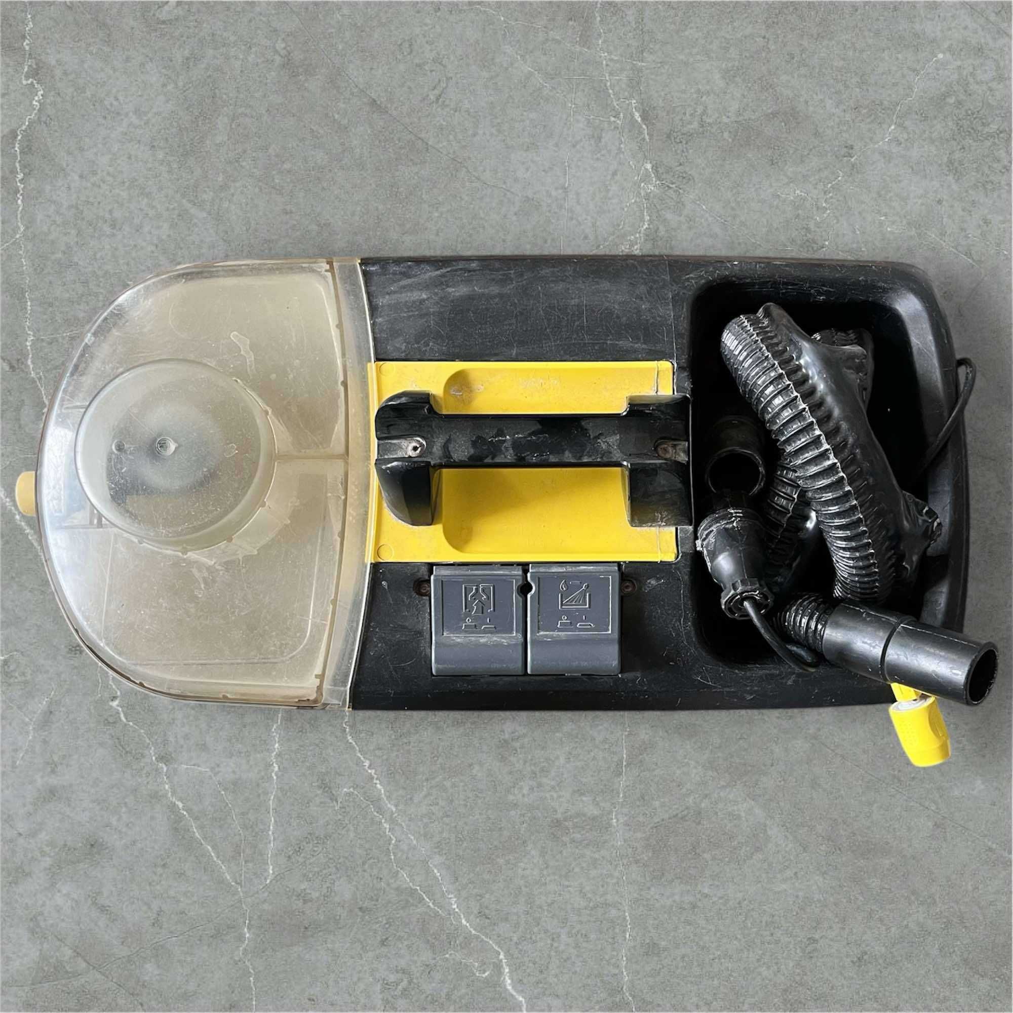 Odkurzacz piorący Karcher Puzzi 100