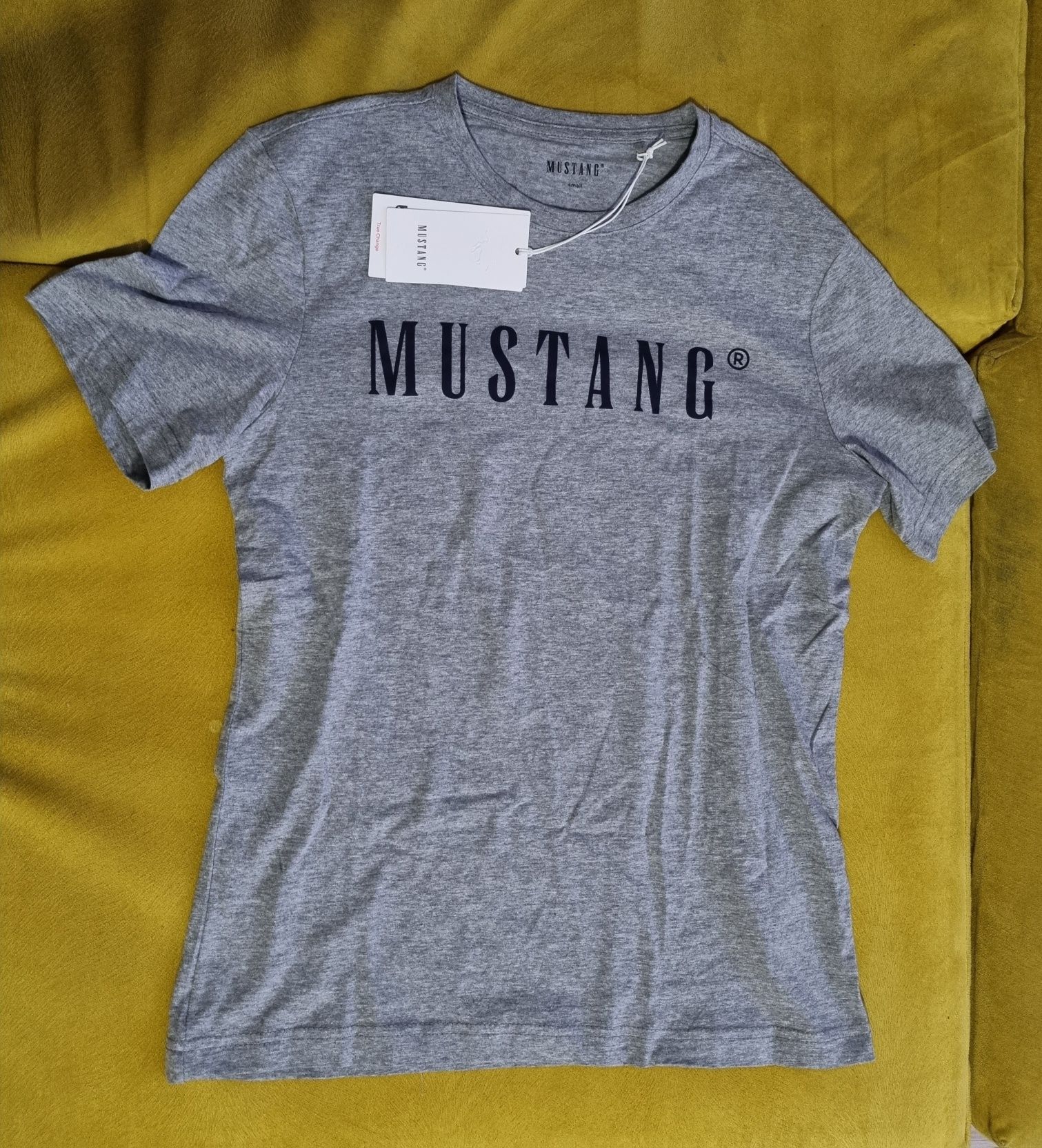 Nowy T-shirt Mustang, rozmiar S