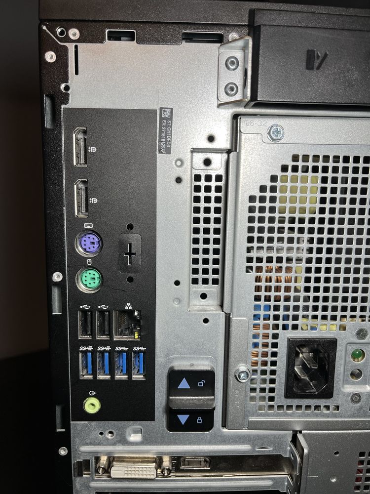 Komputer DELL Precision 3640,Intel(R) Core(TM) i3-10100 CPU