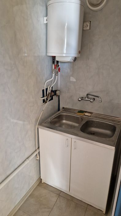 Wynajmę lokal usługowy / hurtownia / magazyn