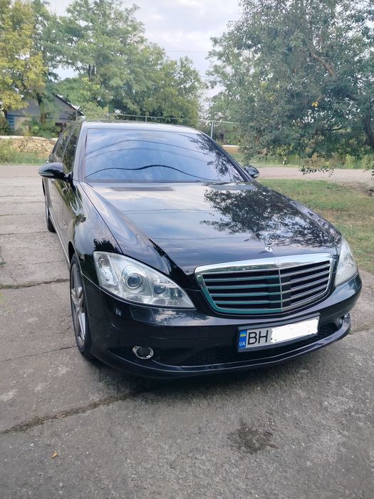 Mercedes -Benz S-Class