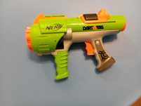 Pistolet NERF na strzałki