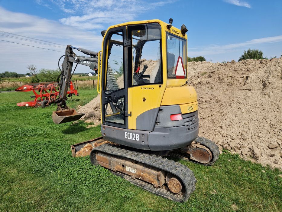 Minikoparka Volvo ECR28 koparka