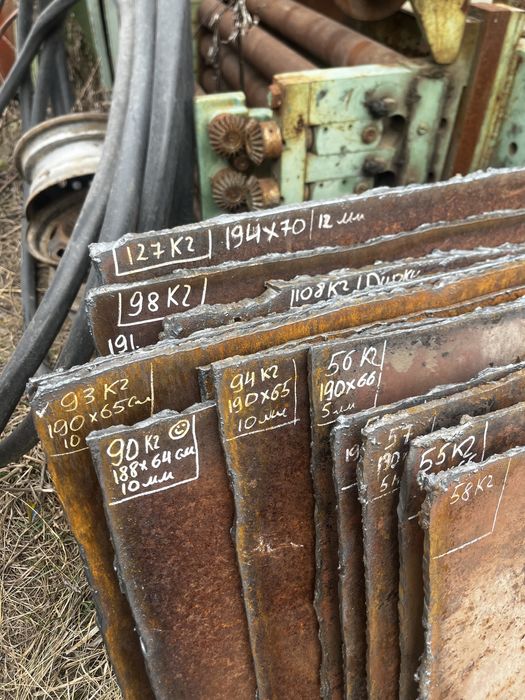 Металеві листи  бу діловий метал кругляк токарний бойлер нержавійка