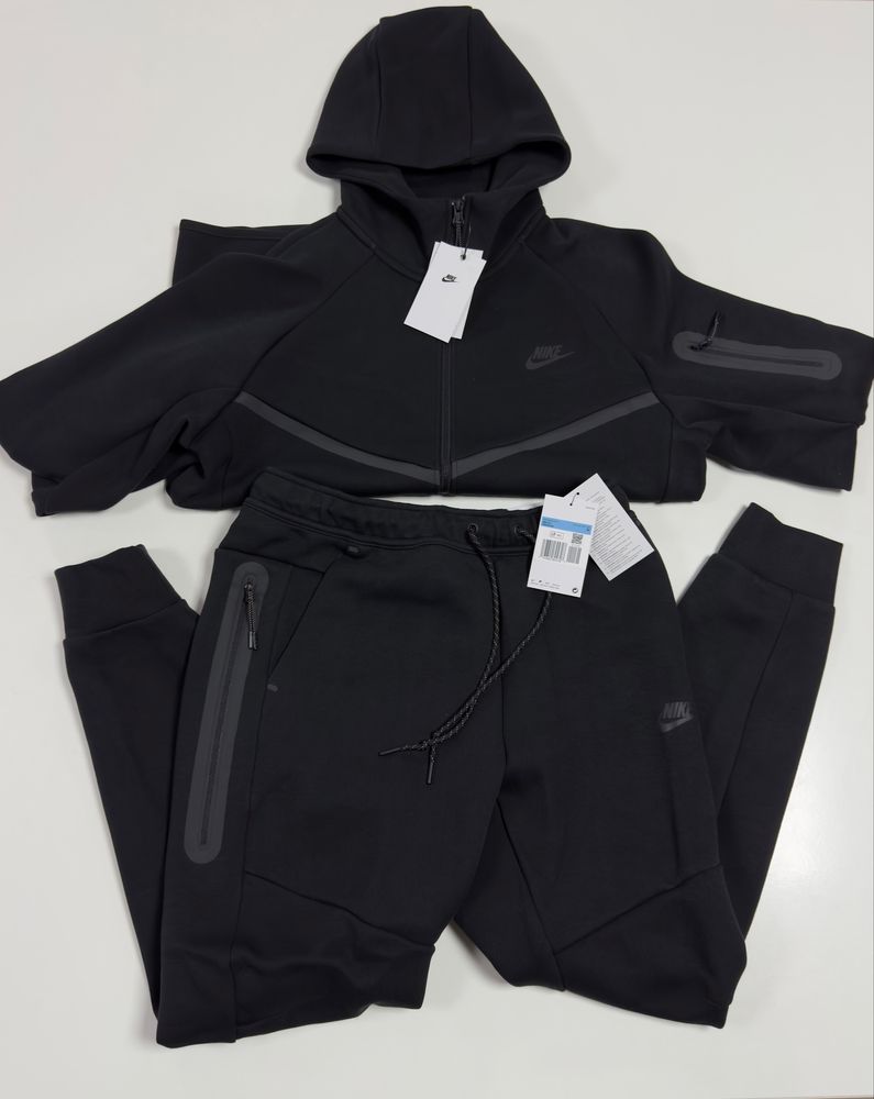 Костюм колекція 2025 Nike Tech Fleece HV049-010 та HV0959-010 Оригінал