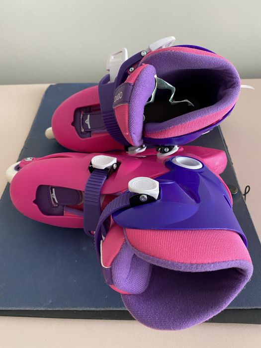 Patins em linha e capacete