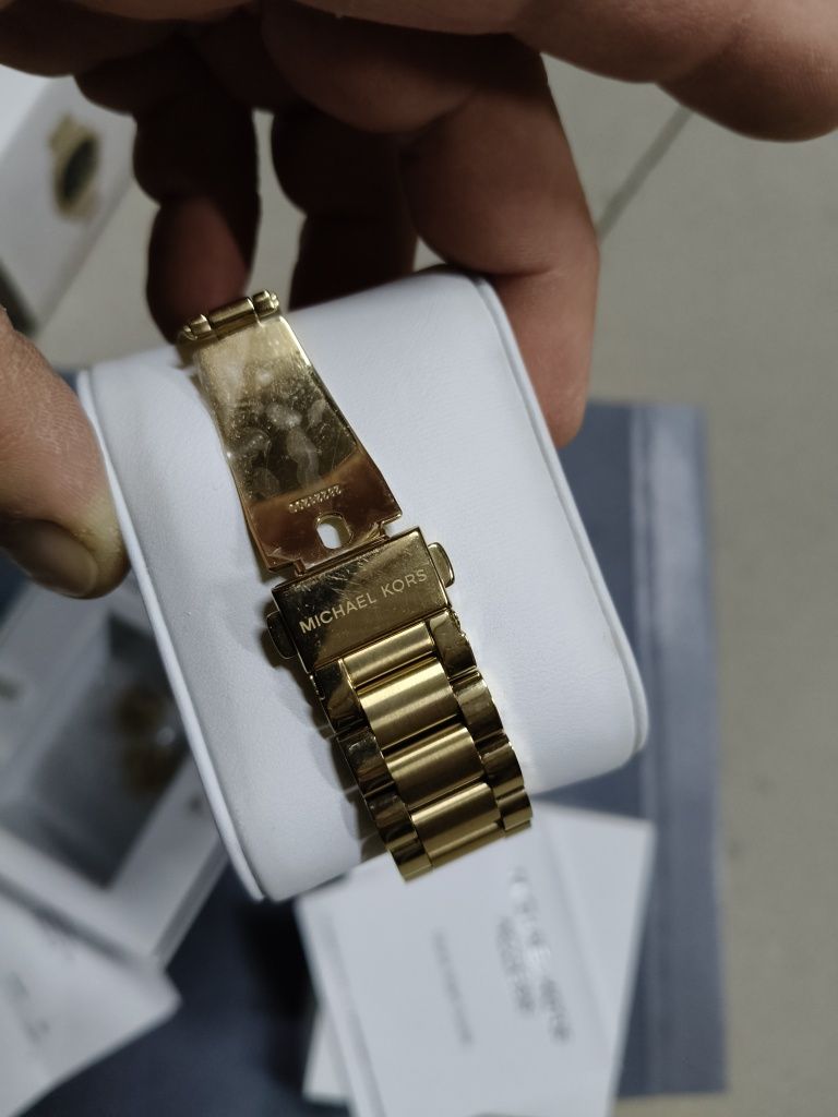 Zegarek Michael Kors model dw2c