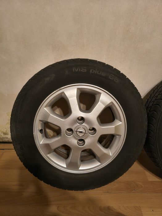 Alufelgi opel astra g rozmiar 15 z oponami zimowymi 6mm
