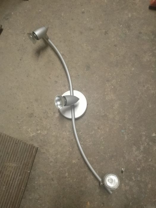 Lampa na 3 żarówki