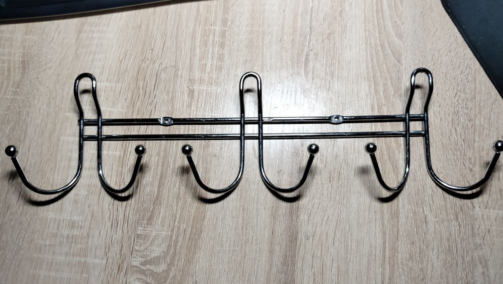 Вешалка в ванную