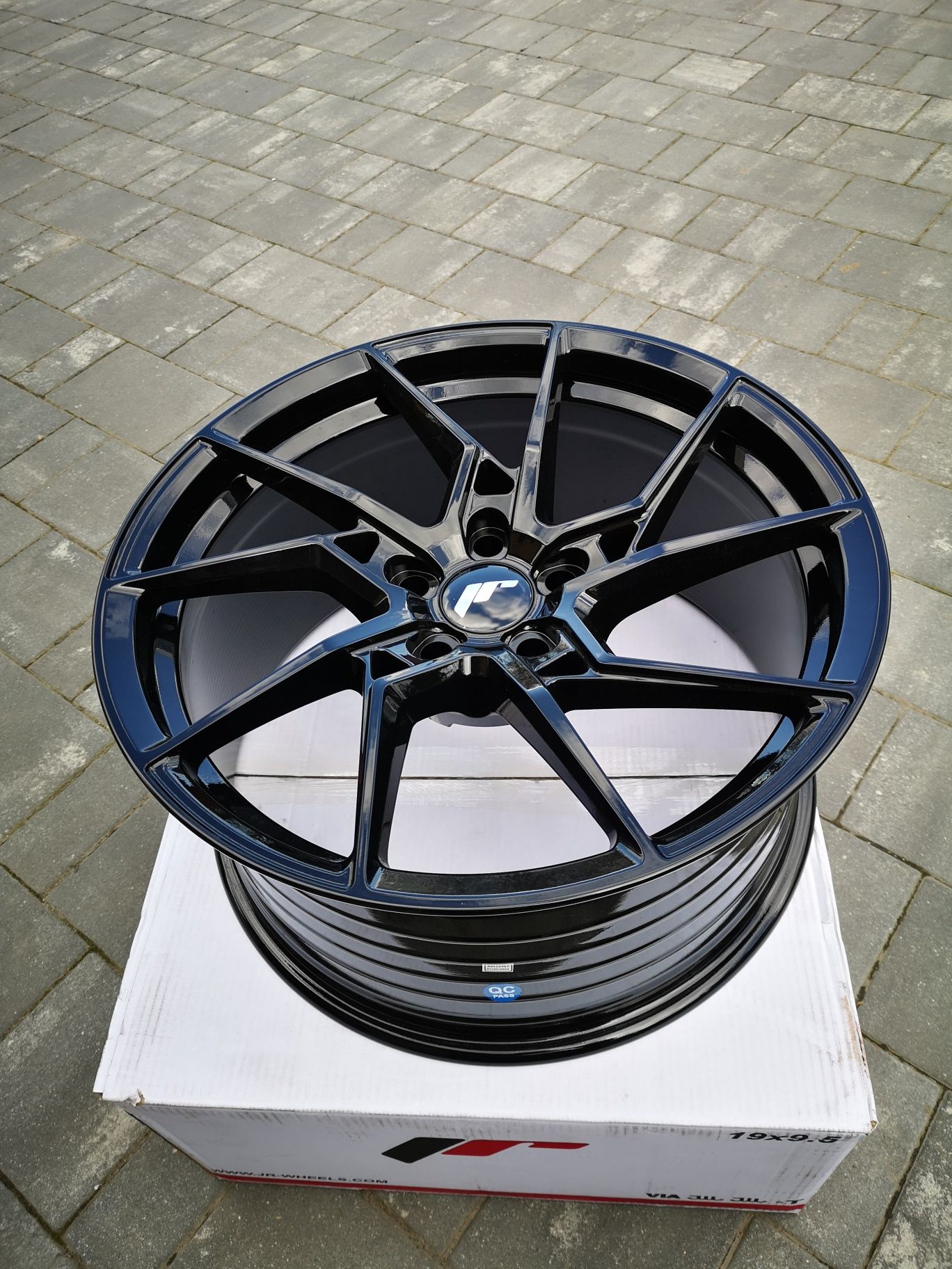 Felgi Japan Racing JR33 19" 8,5J 9,5J nowe